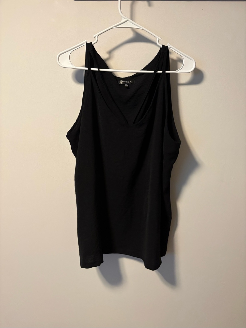 Studio Y Black Double V-Neck Tank Top XXL